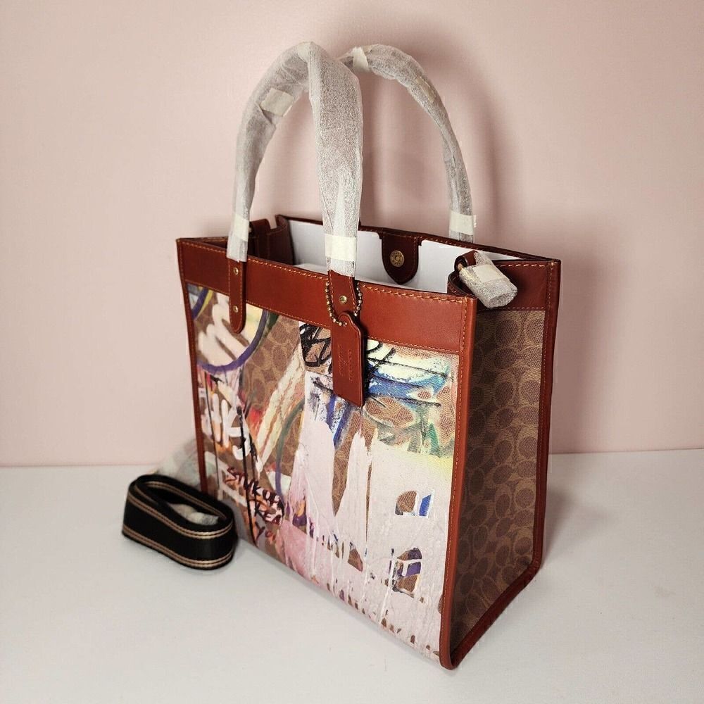 NWT CD719 Coach X Mint + Serf Field Tote In Signature Canvas Tan Rust Multi - Picture 2 of 7